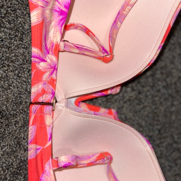 NWOT Target Bikini Top - Picture 3 of 6